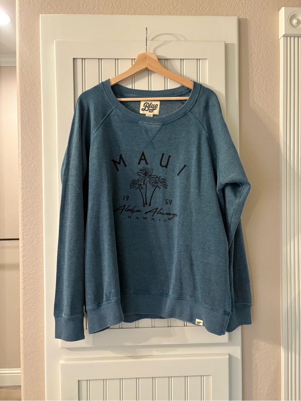 Blue 84 Teal Blue 'Maui' Graphic Crewneck Sweatshirt